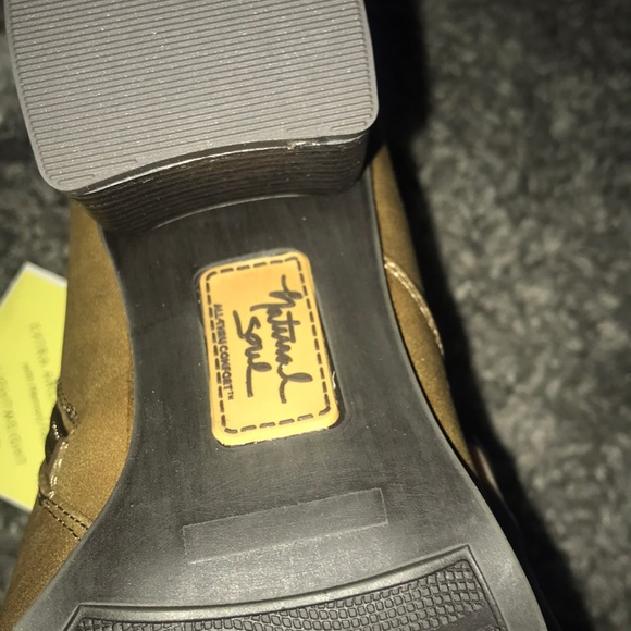 Olive booties - Picture 2 of 6